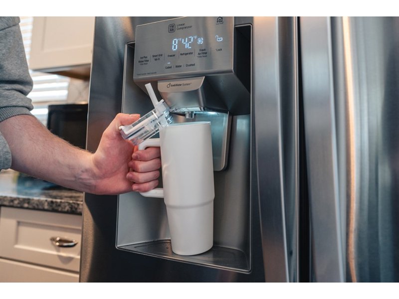 Tana Gerecyclede Plastic Tumbler met Handvat 900 ml - Duurzame Drinkfles | Totziens Promotions Tana Gerecyclede Plastic Tumbler met Handvat 900 ml - Duurzame Drinkfles | Totziens Promotions