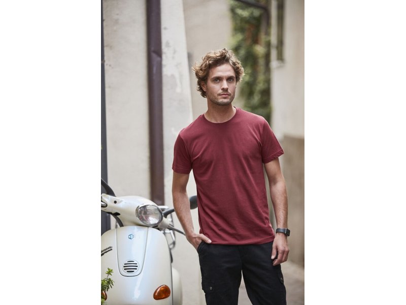 Basic t-shirts van Clique, ideaal om te bedrukken met uw logo Basic t-shirts van Clique, ideaal om te bedrukken met uw logo