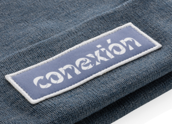 Mutsen met bedrukte patch