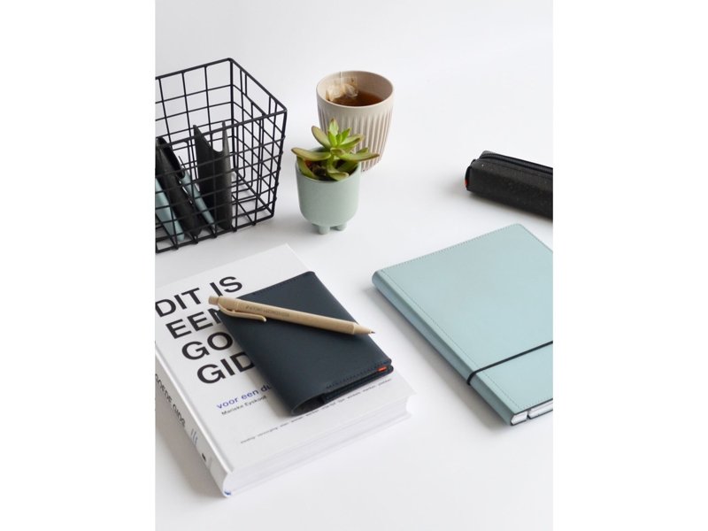 Recycled Leather Passport Holder paspoorthoesje