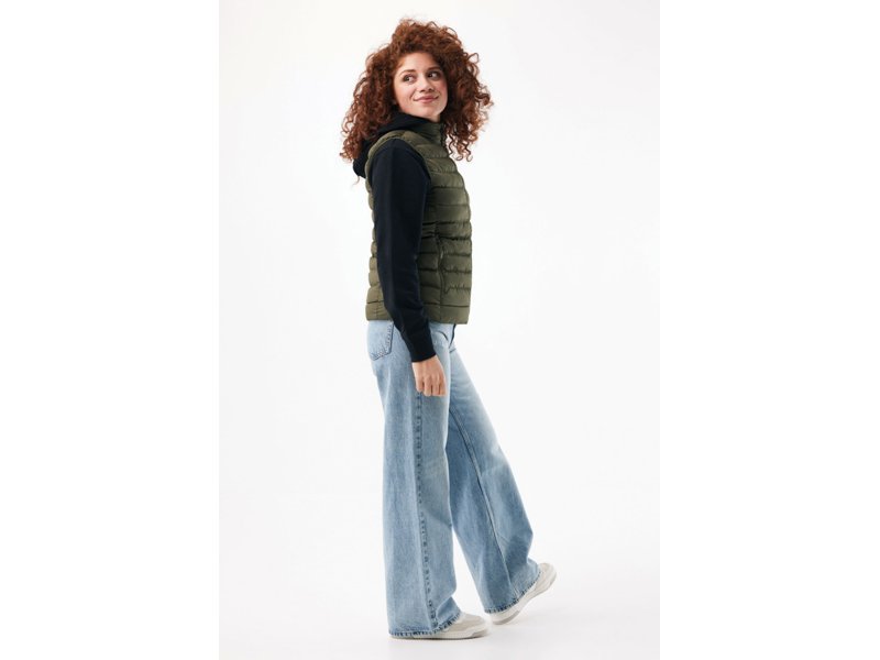 IQONIQ Meru dames gerecycled polyester bodywarmer IQONIQ Meru dames gerecycled polyester bodywarmer