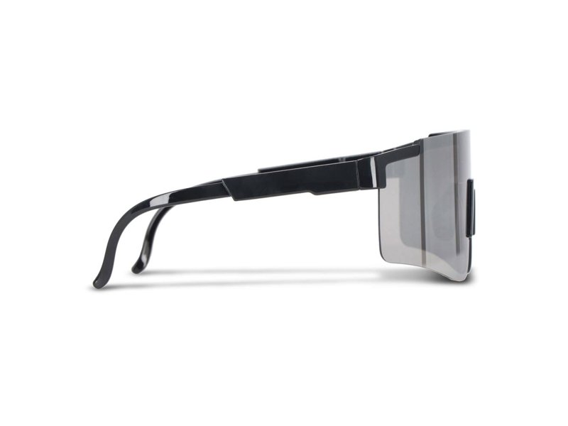 Sportzonnebril met spiegelende glazen Sportzonnebril met spiegelende glazen