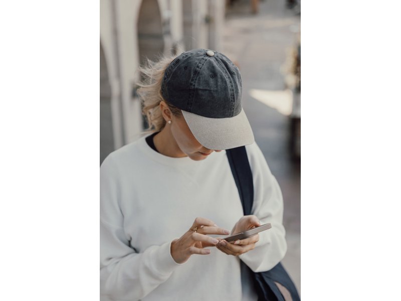 BEAU AWARE™ Washed 6 panel twill two tone cap BEAU AWARE™ Washed 6 panel twill two tone cap
