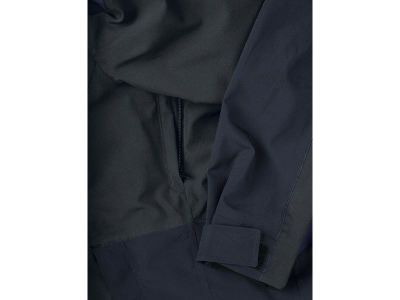 Clique jassen bedrukken met eigen logo? Al vanaf 5 stuks mogelijk Clique jassen bedrukken met eigen logo? Al vanaf 5 stuks mogelijk