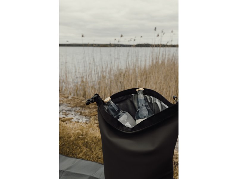 VINGA Baltimore RCS koeltas met rolsluiting VINGA Baltimore RCS koeltas met rolsluiting