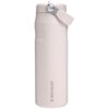 Stanley IceFlow™ 2.0 700 ml waterfles met openklapbaar deksel Stanley IceFlow™ 2.0 700 ml waterfles met openklapbaar deksel