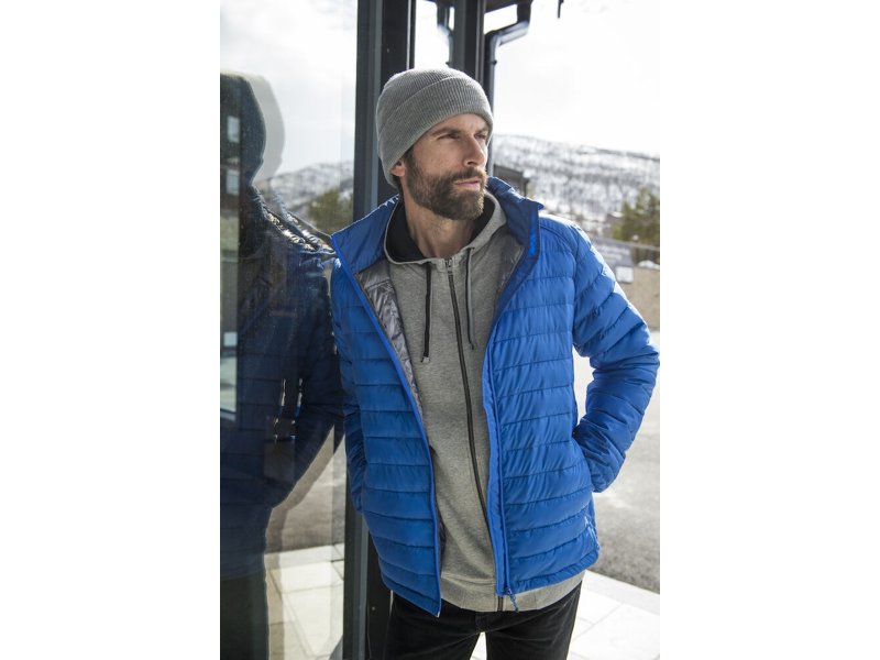 Clique wintermutsen weggeven met eigen logo, of als aanvulling op de werkkleding? Clique wintermutsen weggeven met eigen logo, of als aanvulling op de werkkleding?