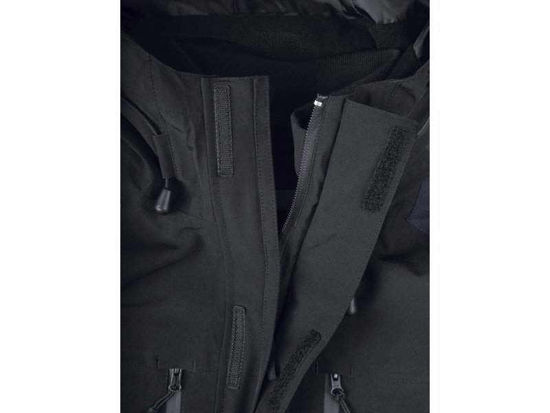 Clique jassen bedrukken met eigen logo? Al vanaf 5 stuks mogelijk Clique jassen bedrukken met eigen logo? Al vanaf 5 stuks mogelijk