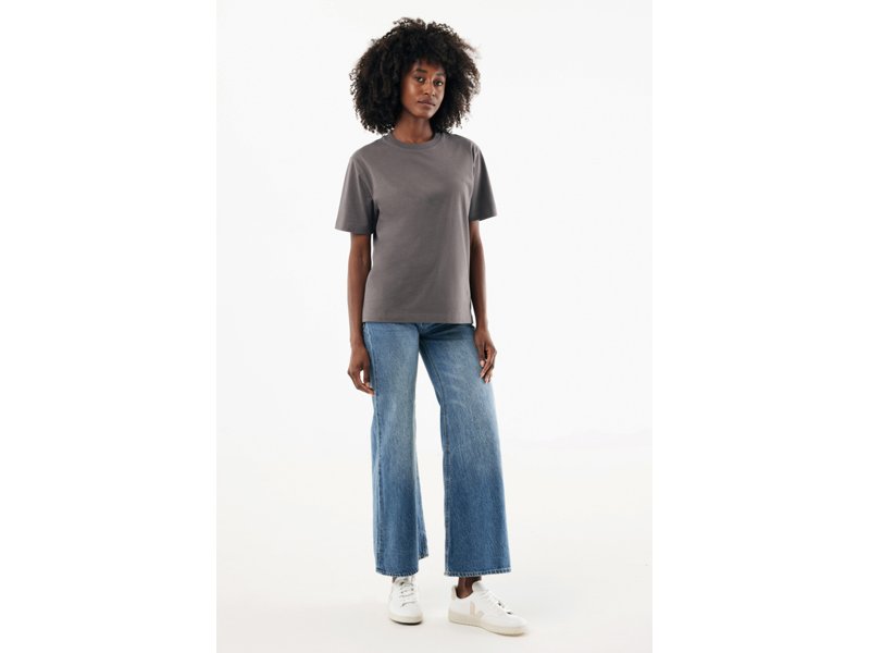 IQONIQ Nikko heavyweight gerecycled katoen t-shirt IQONIQ Nikko heavyweight gerecycled katoen t-shirt