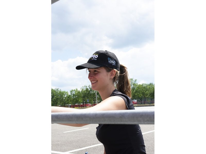 Superdeal bij Totziens | Geborduurde caps met eigen logo