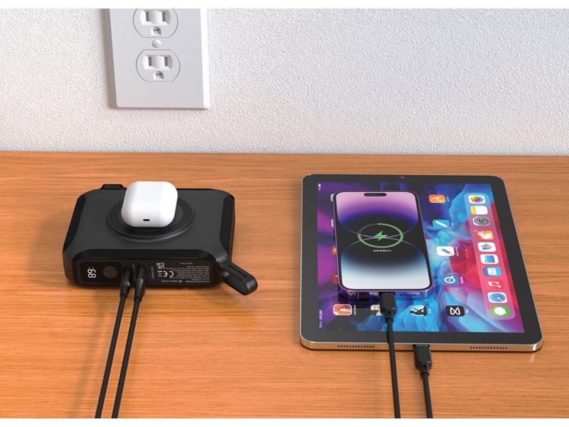 Urban Vitamin Oxnard 5 in 1 65W universele oplader Urban Vitamin Oxnard 5 in 1 65W universele oplader