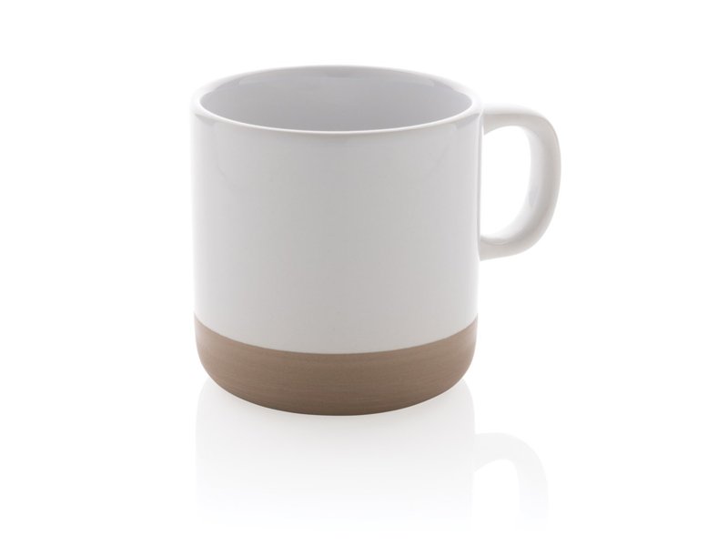 Geglazuurde keramische mok Geglazuurde keramische mok