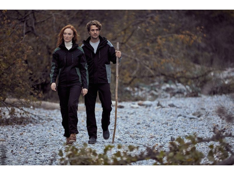 Clique jassen bedrukken met eigen logo? Al vanaf 5 stuks mogelijk Clique jassen bedrukken met eigen logo? Al vanaf 5 stuks mogelijk