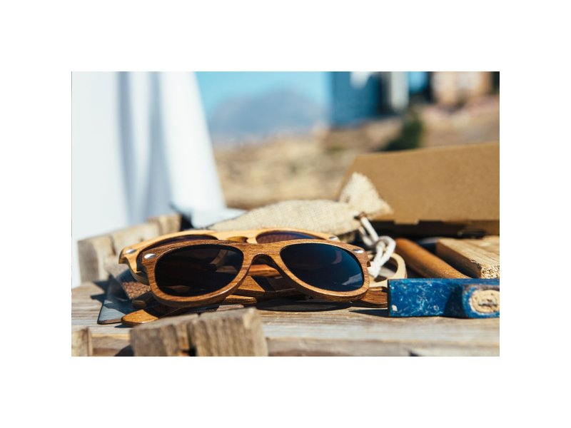 Houten zonnebrillen bedrukken voor uw evenement of feest?