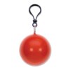 Bal met regenponcho