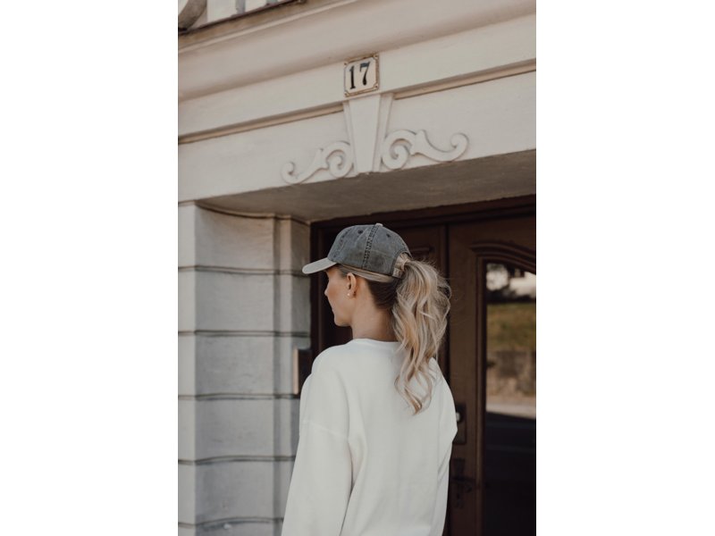 BEAU AWARE™ Washed 6 panel twill two tone cap BEAU AWARE™ Washed 6 panel twill two tone cap