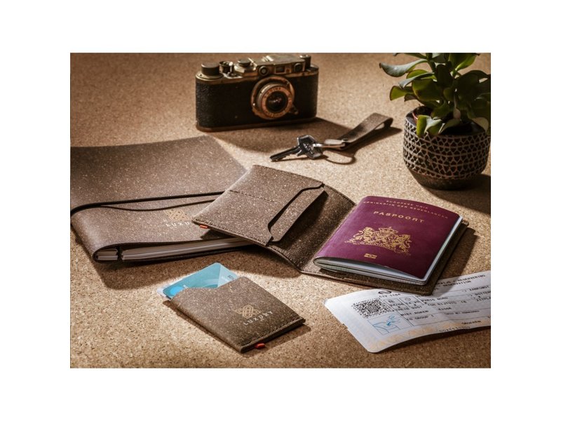 Recycled Leather Passport Holder paspoorthoesje Recycled Leather Passport Holder paspoorthoesje