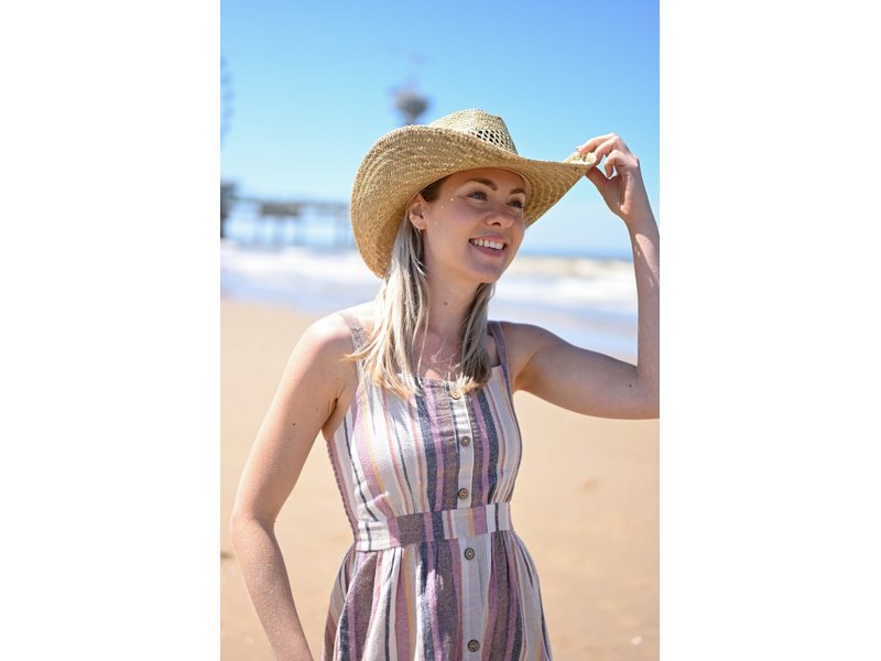 Strohoed camel Strohoed camel