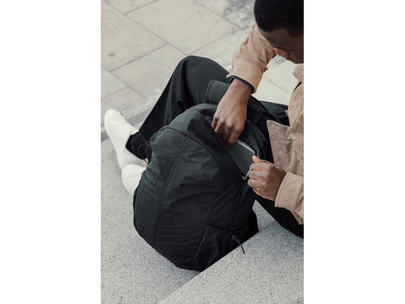 KENTO URBAN RCS recycled nylon 15,6 inch rugzak met voorvak KENTO URBAN RCS recycled nylon 15,6 inch rugzak met voorvak