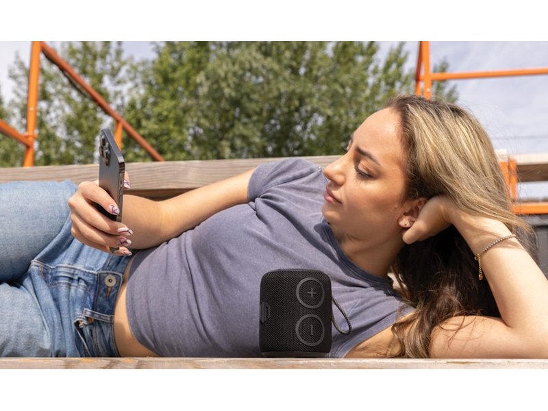 Urban Vitamin Palmdale RCS rplastic 16W speaker IPX 7 Urban Vitamin Palmdale RCS rplastic 16W speaker IPX 7