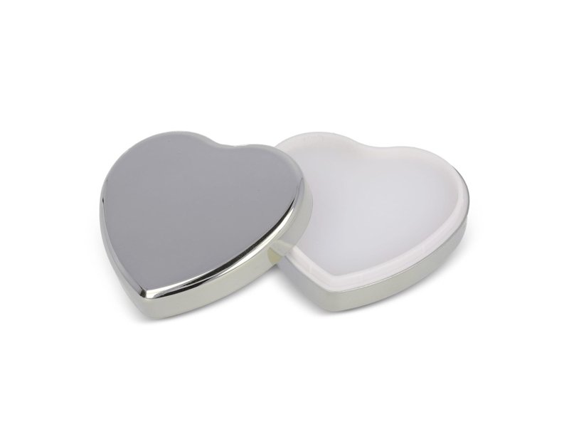Platte metallic lippenbalsem in hartvorm
