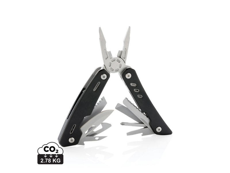 Solid multitool
