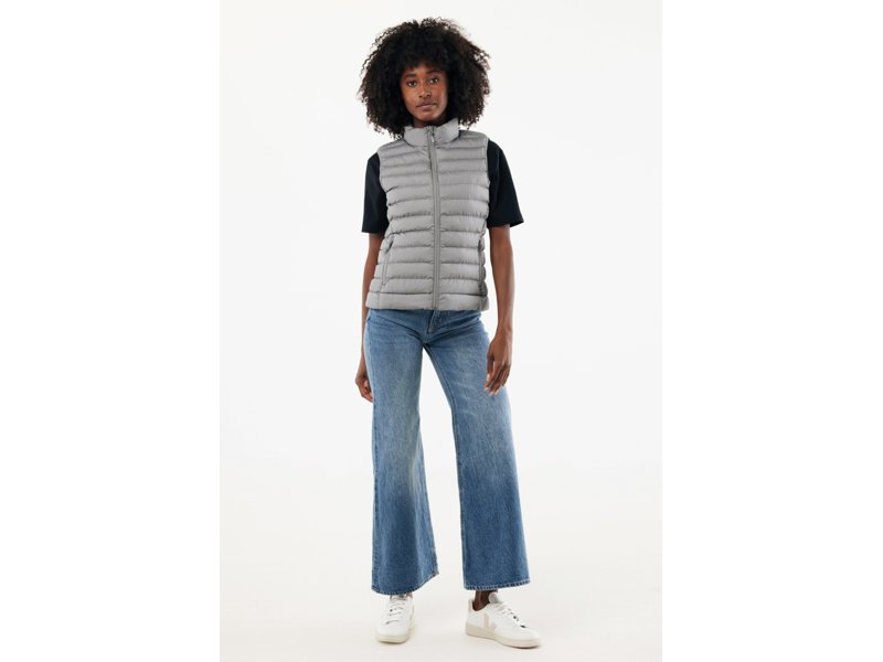 IQONIQ Meru dames gerecycled polyester bodywarmer IQONIQ Meru dames gerecycled polyester bodywarmer