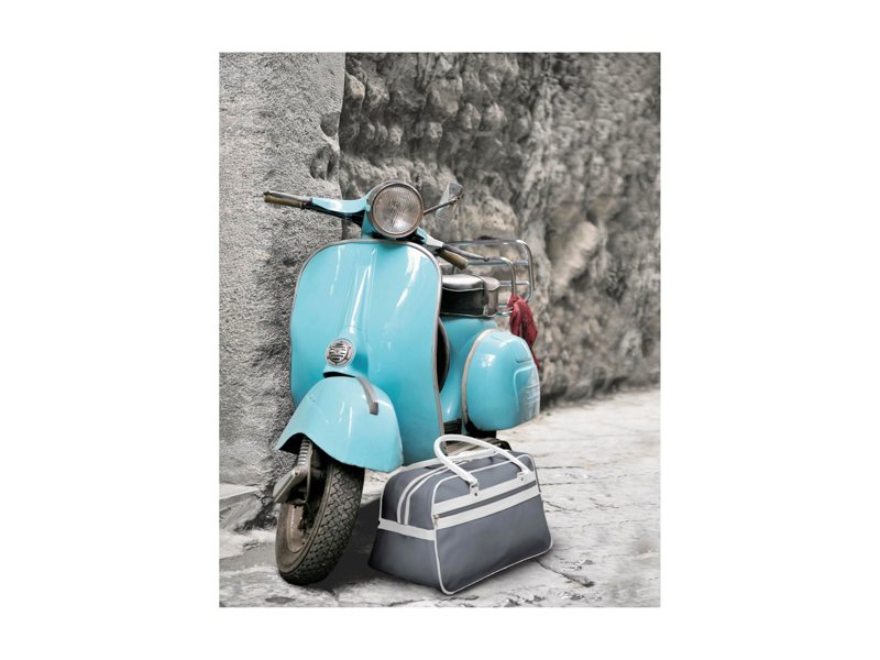 Retro sporttassen als relatiegeschenk? Bedruk uw bedrijfslogo op deze retro sportbag Retro sporttassen als relatiegeschenk? Bedruk uw bedrijfslogo op deze retro sportbag