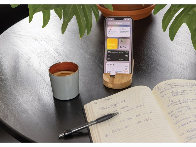 Bamboe tablet en telefoon stand Bamboe tablet en telefoon stand