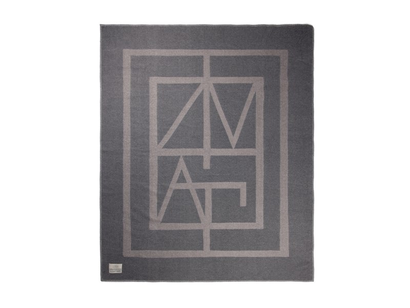 VINGA Monogram GRS deken VINGA Monogram GRS deken