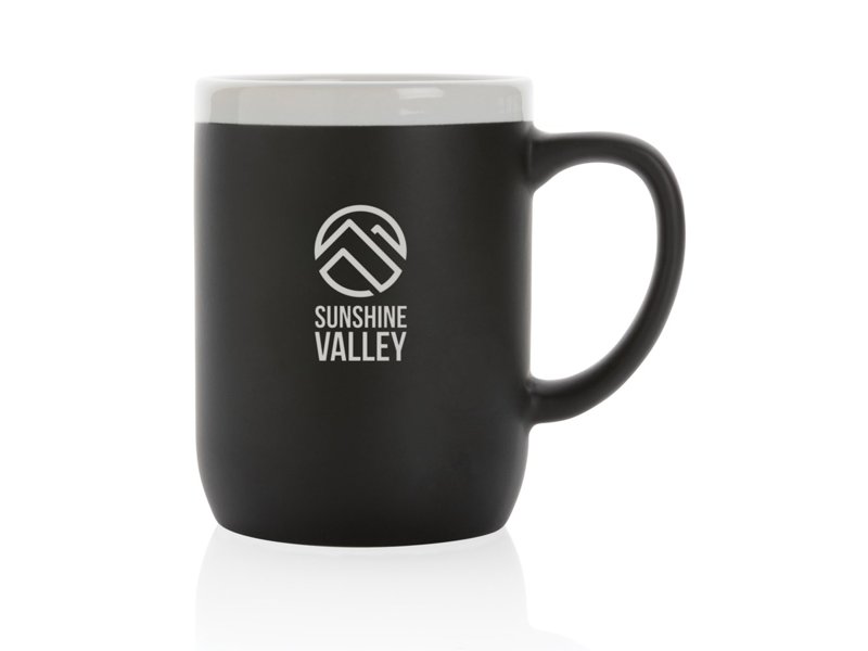 Keramische mok met witte rand