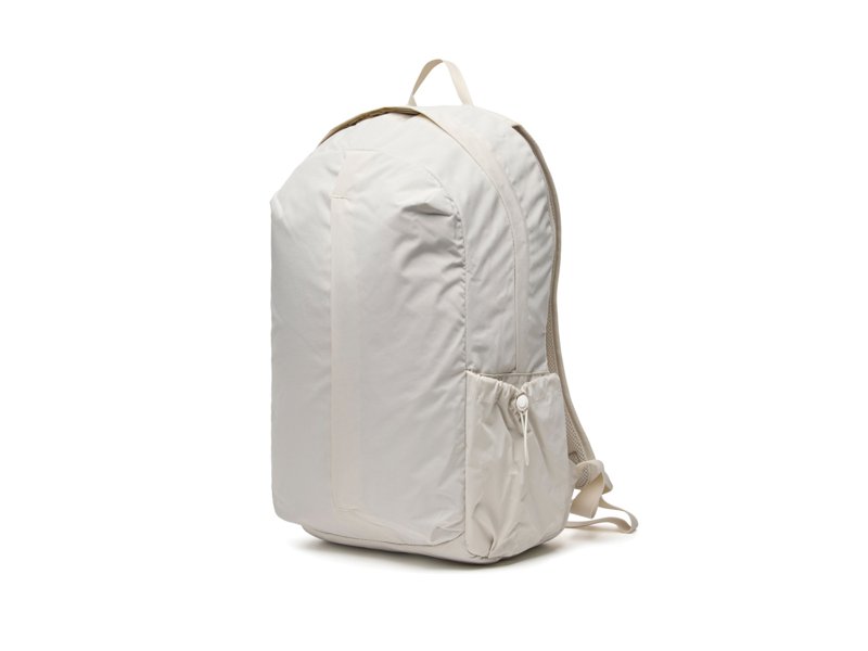 KENTO URBAN RCS recycled nylon 15,6 inch rugzak met voorvak KENTO URBAN RCS recycled nylon 15,6 inch rugzak met voorvak