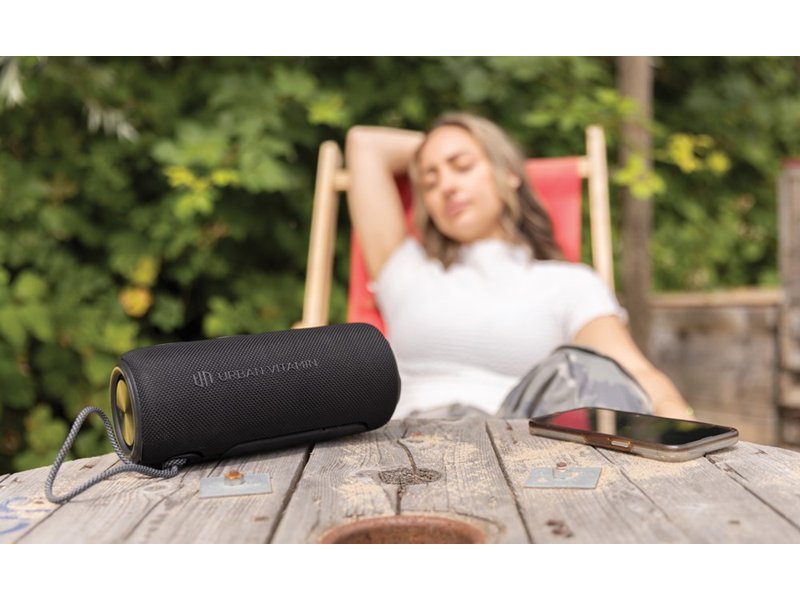 Urban Vitamin Pacific Grove RCS rplastic 30W speaker IPX7 Urban Vitamin Pacific Grove RCS rplastic 30W speaker IPX7