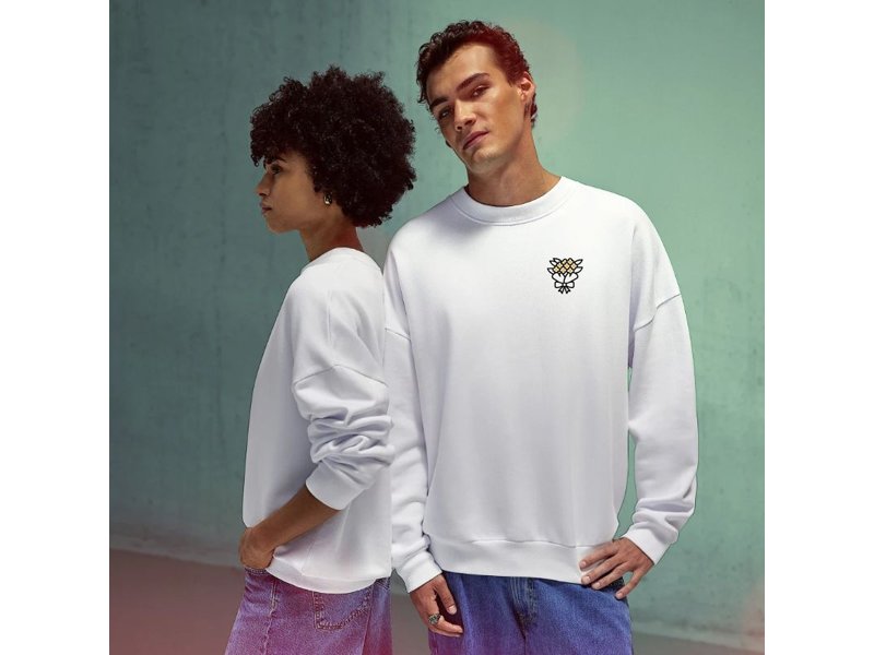 B&C Influence Crew Sweatshirt