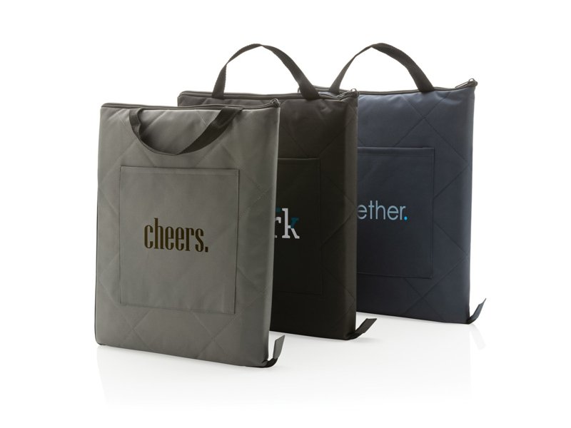 Impact Aware™ RPET opvouwbare gewatteerd picknickkleed Impact Aware™ RPET opvouwbare gewatteerd picknickkleed