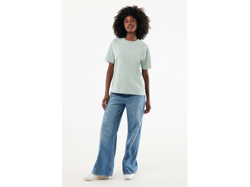 IQONIQ Nikko heavyweight gerecycled katoen t-shirt IQONIQ Nikko heavyweight gerecycled katoen t-shirt